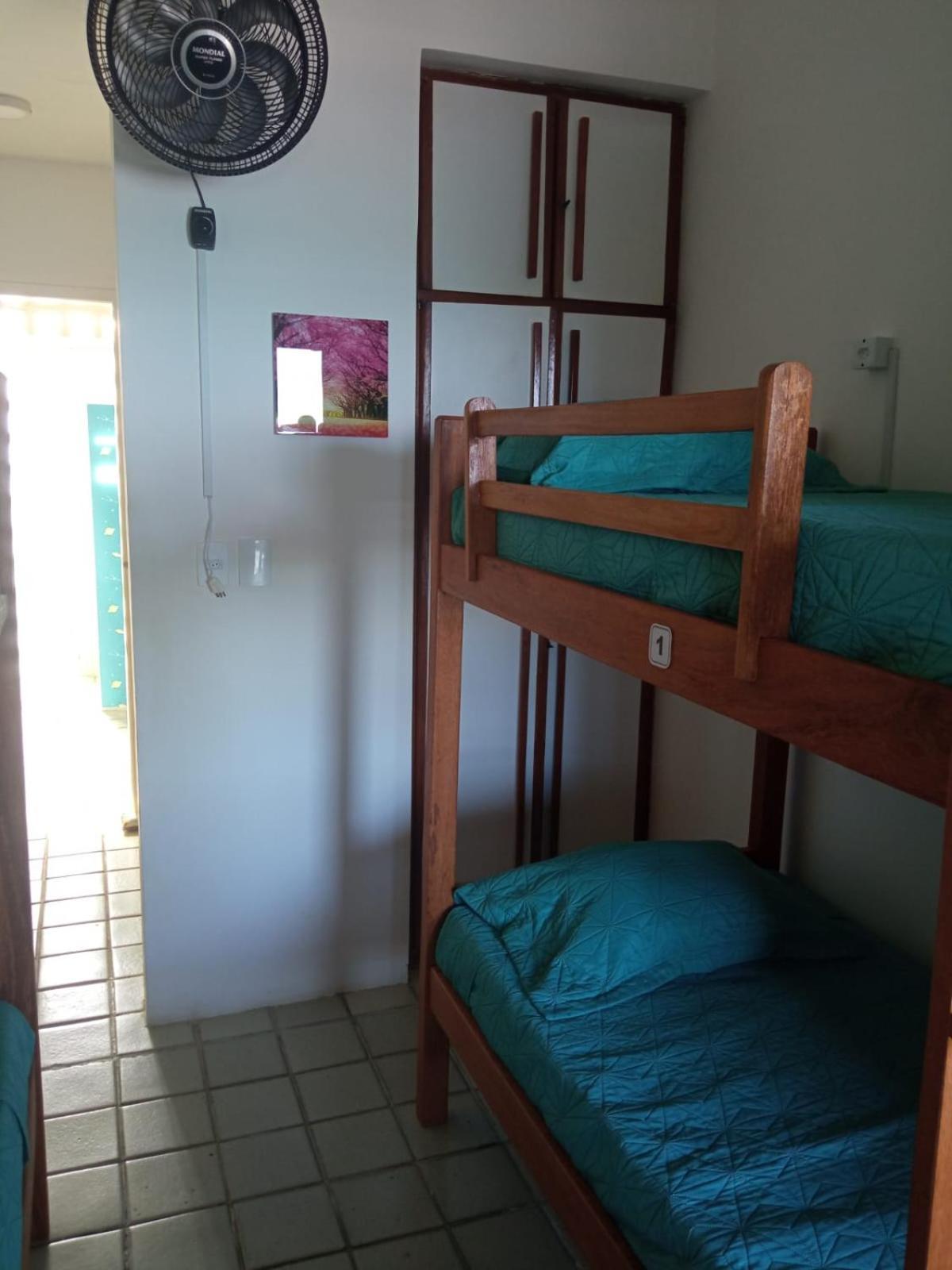 Porto Paraiso Hostal *